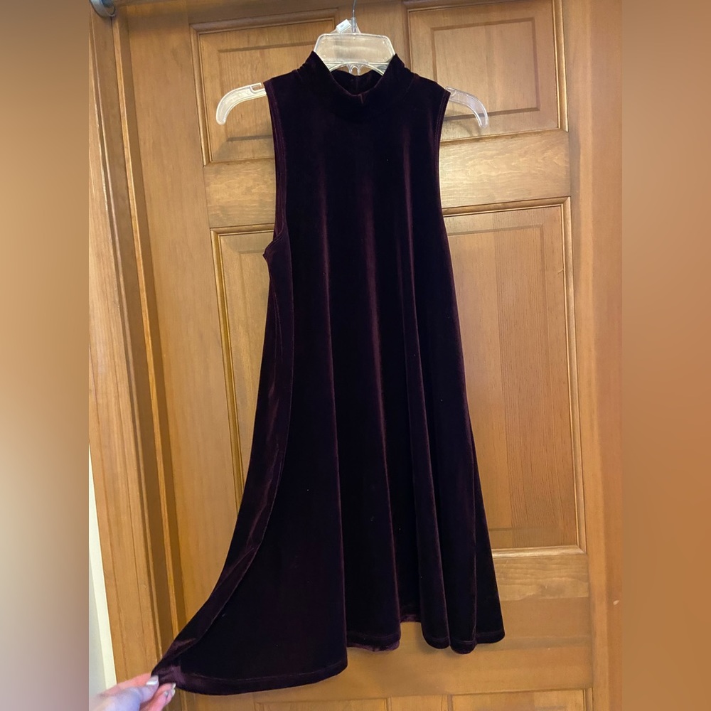 A-symmetric skater velvet dress